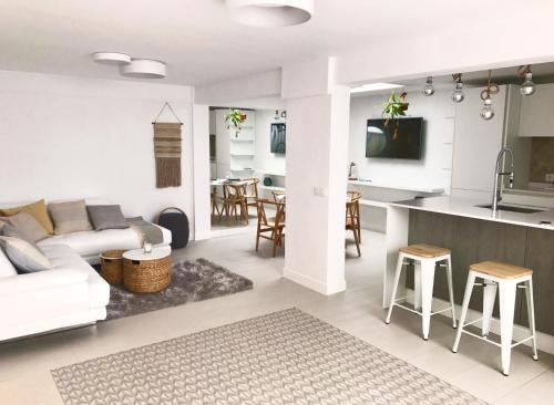 Cosy 2 bedroom apartment in La Caleta, Tenerife
