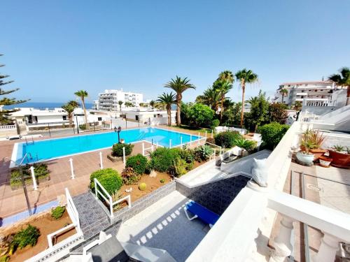 First Line Ocean View Apartment - 50m From La Pinta Beach With Heated Pool In The Heart Of Playa De Lasamericas