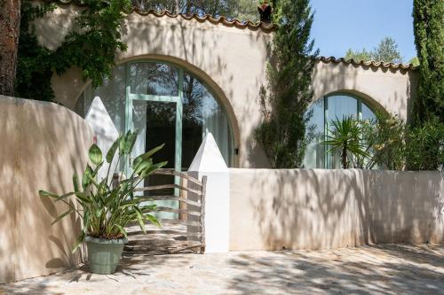 Casa Los Arcos at Masia Nur Sitges, Adults only