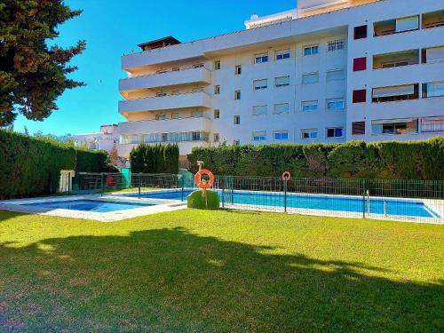 Cozy 2-bed 2-bathroom apartment in sunny Marbella