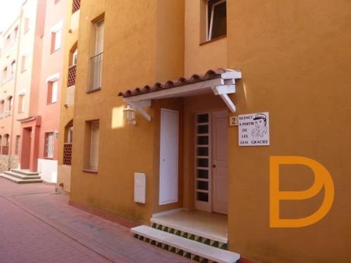 Cozy apartment in Empuriabrava 5 minute walk from the sea