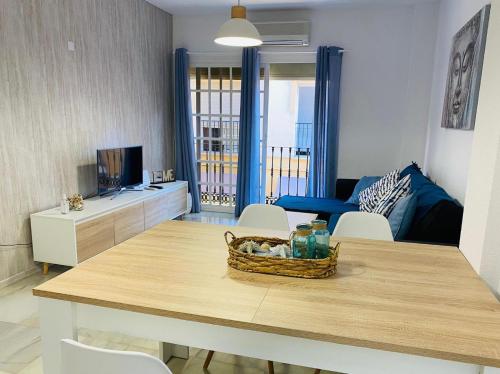 Cozy apt in the heart of Fuengirola & Beach (100m)