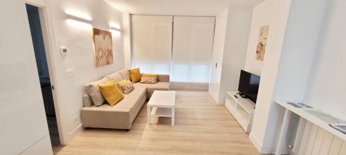 Cozy White Home in Getxo