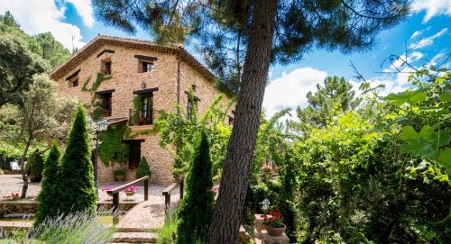 Hotel de Montaña Cueva Ahumada