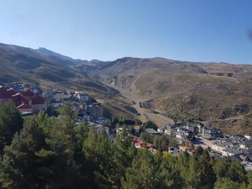 Todosierranevada - Dúplex 4 Dormitorios - Vistas Espectaculares A La Montana