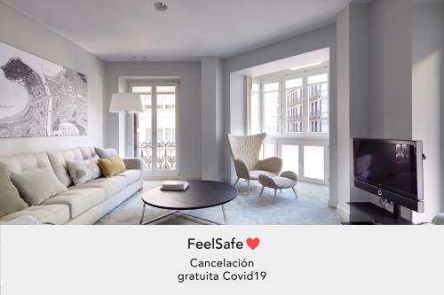 Easo Suite 7 by Feelfree Rentals