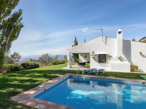 Beautiful Cottage in La Joya with Private Swimming Pool