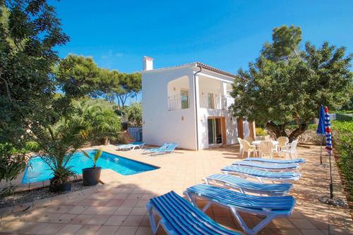 El Pinar - sea view villa with private pool in Moraira