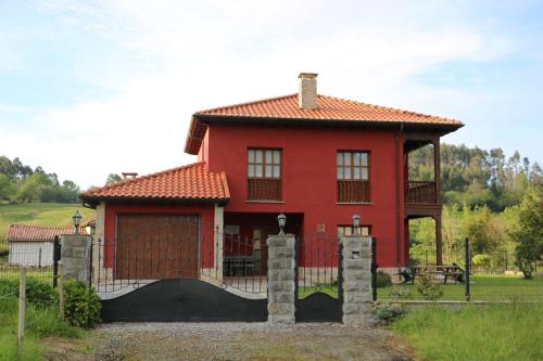 El Piñuelu, casa a 4 km de la playa