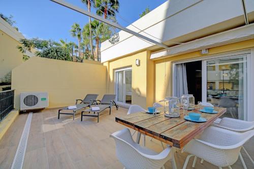 Elegant And Contemporary Apartment In Puerto Alto, Estepona (Pa3-1)