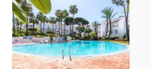 Elviria Apartment White Pearl Beach