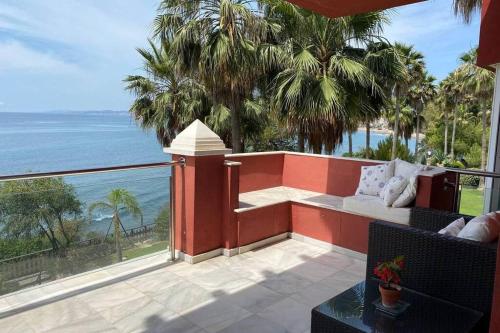 Estepona Seaview Apartment Seletur