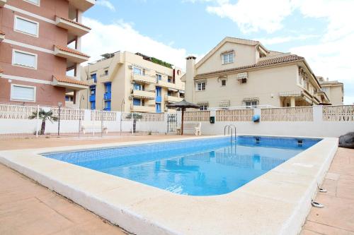 Estudio para parejas con piscina en Canet playa