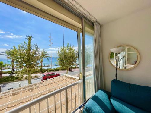 Estudio Poniente Seafront