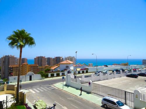 Excellent City Break Centre Torremolinos With Sea View