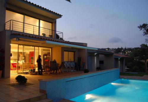 Exclusive Villa with pool seaview