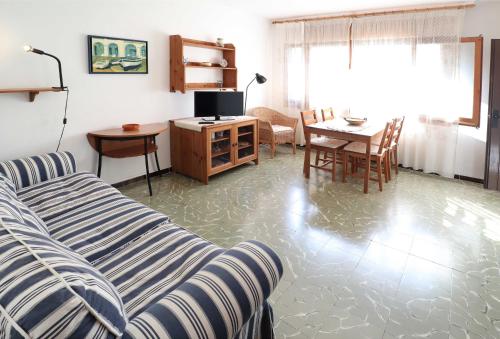 Risvall, Apartamento 6