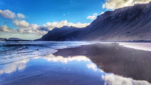 Famara Coast fast WiFi