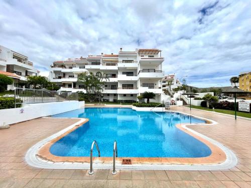 Family apartment, pool, near the beach in Los Cristianos