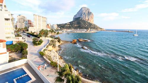 Fantastic 2-Bed Apartment in Calpe sea views