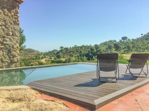 Pretty Farmhouse in Sant pau de la Guardia-El Bruc with Pool