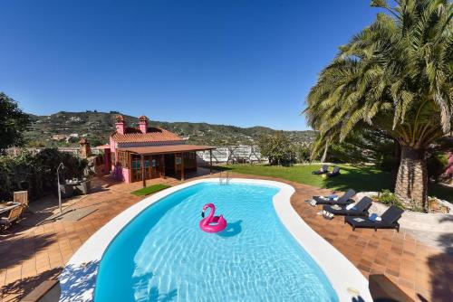 Finca Madroñal with Pool in Gran Canaria