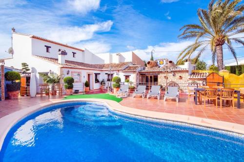 Finca Rústica con piscina en la Costa Blanca