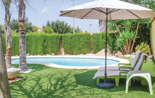 Five-Bedroom Holiday Home in Riba-Roja de Turia