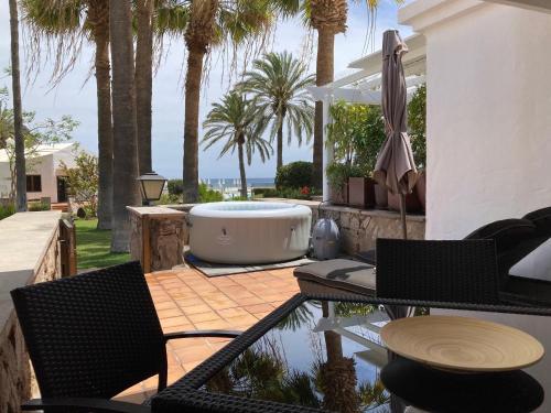 Flatguest Playa del Cura +Beach +Terrace +Garden