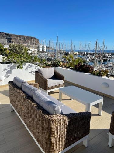 Front Line Marina Apartment With Roofterrace