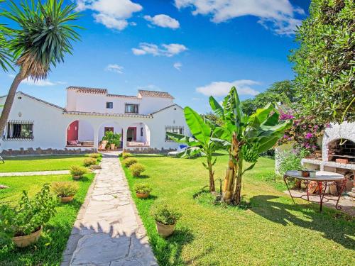 Magnificent Mansion in Andalusia near Sea