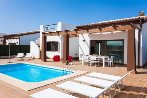 Golf & Family Villa Diamante - Private Pool, Bbq, Seaview