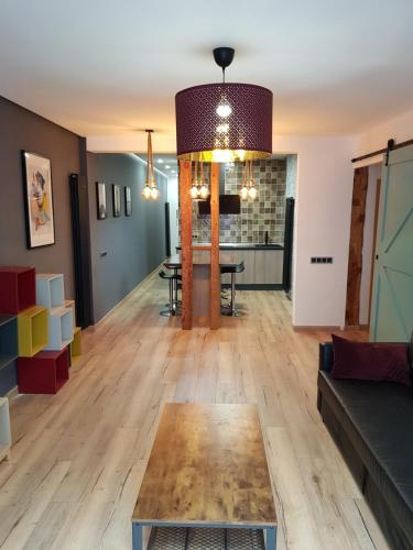 Camino San Juan Parking Free