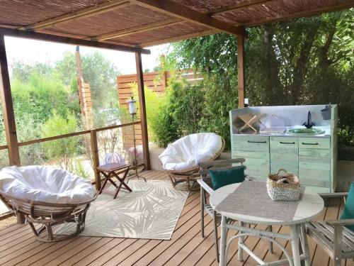Hauzify I Aires de l Empordà