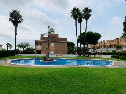 Hermosa casa con espectaculares vistas al mar y a tocar de una idílica calita