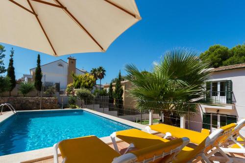 4 bedrooms house at Pollensa 100 m away from the beach with sea view private pool and furnished terrace