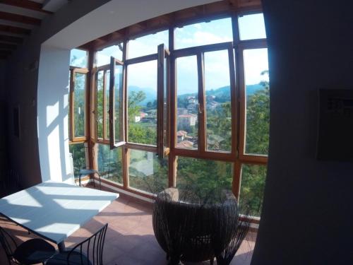 6 bedrooms house with furnished garden and wifi at Otanes 4 km away from the beach