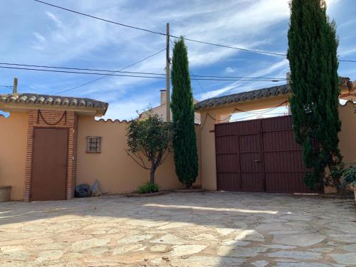 3 bedrooms house with furnished terrace and wifi at Aldehuela de la Boveda