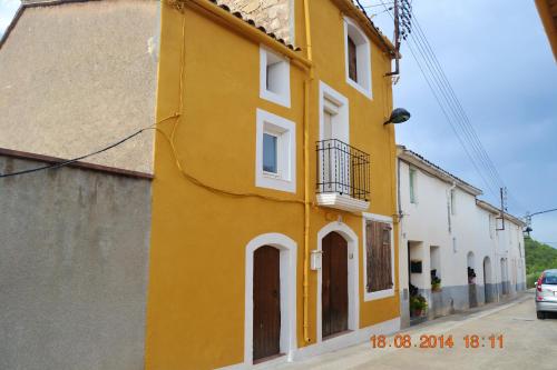 4 bedrooms house with furnished terrace and wifi at Sant Pere Sacarrera