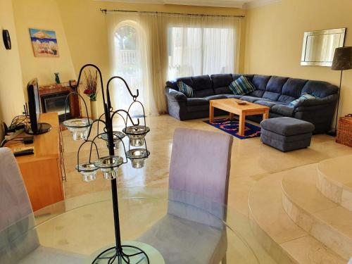 2 bedrooms house with shared pool furnished terrace and wifi at Benalmadena