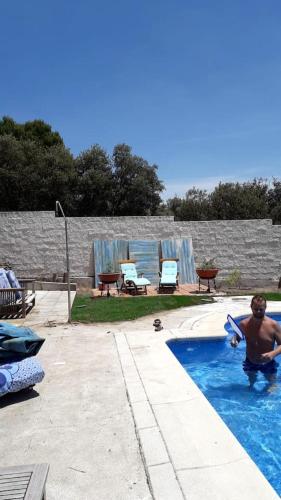 One bedroom house with shared pool furnished terrace and wifi at Villaviciosa de Odon