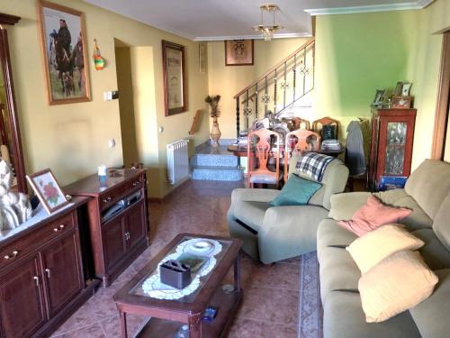 3 bedrooms house with furnished terrace at Madrigal de las Altas Torres