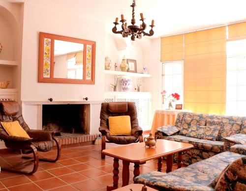 3 bedrooms house with enclosed garden at Castilblanco
