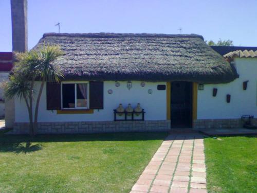 2 bedrooms house with enclosed garden at Sanlucar de Barrameda 2 km away from the beach
