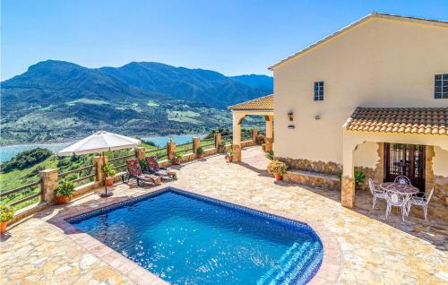 Holiday home El Gastor 68 with Outdoor Swimmingpool