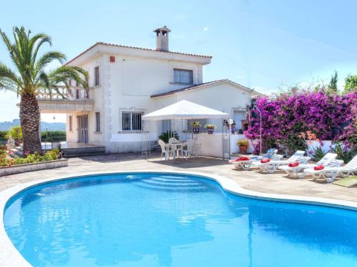 Holiday Home El Paraiso