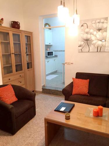 2 bedrooms house with enclosed garden and wifi at Teror