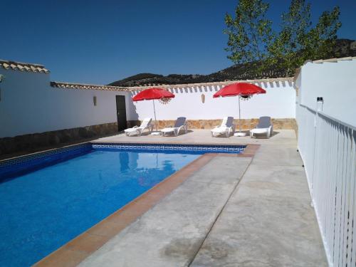6 bedrooms house with private pool enclosed garden and wifi at Las Lagunillas