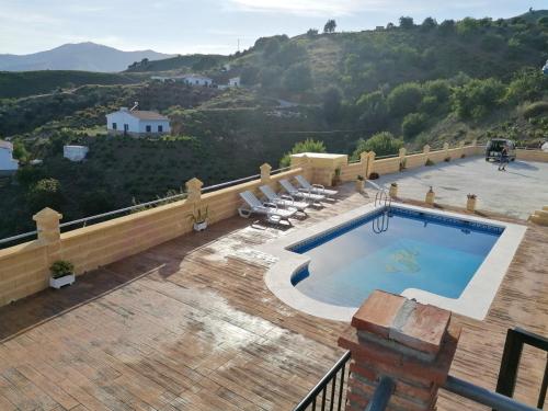 5 bedrooms villa with private pool enclosed garden and wifi at Almachar