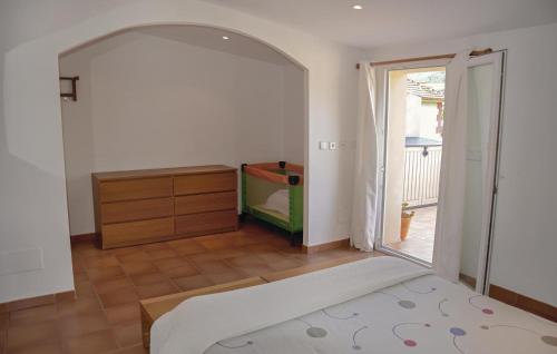 Holiday Home Soller with a Fireplace 09